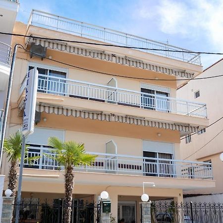 Μpasias Apartments Paralía エクステリア 写真