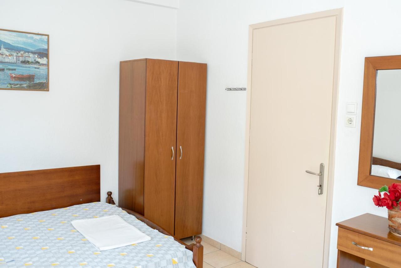 Μpasias Apartments Paralía エクステリア 写真