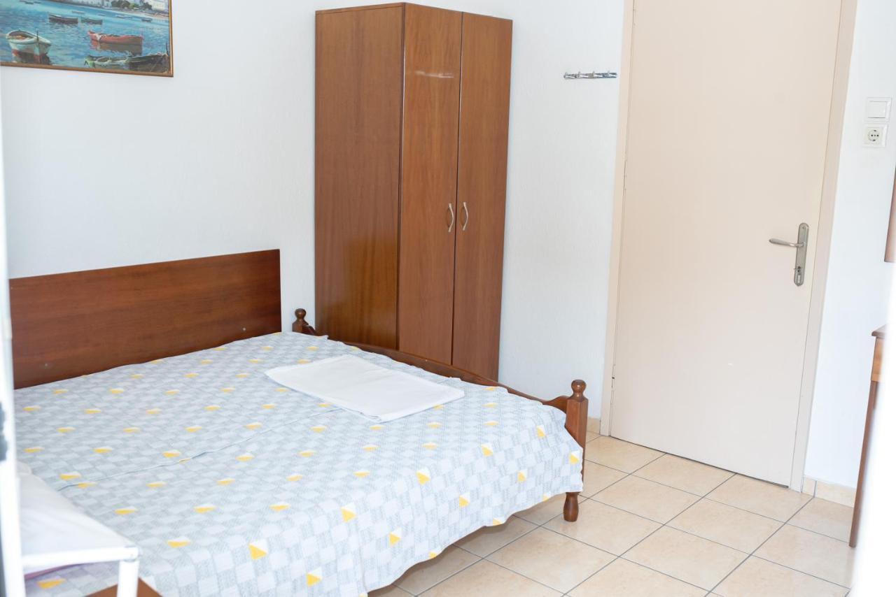 Μpasias Apartments Paralía エクステリア 写真
