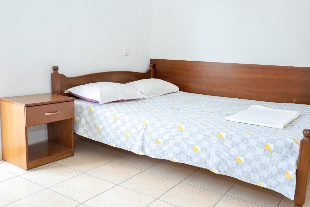 Μpasias Apartments Paralía エクステリア 写真