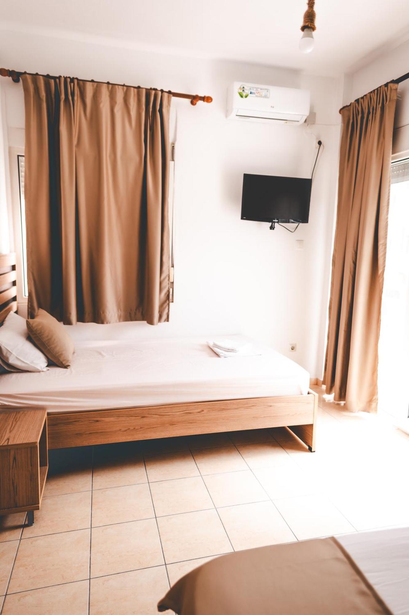 Μpasias Apartments Paralía エクステリア 写真